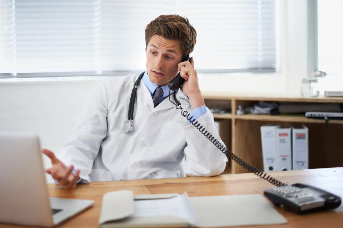 Médico por Telefone